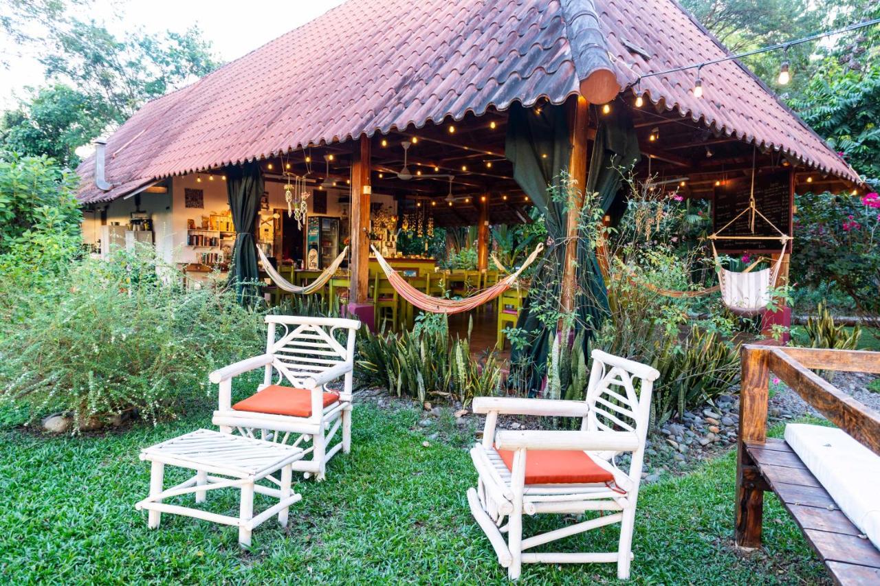 Naturalmente Boutique Bungalows Y Cocina Mediterranea ラス・ラハス エクステリア 写真