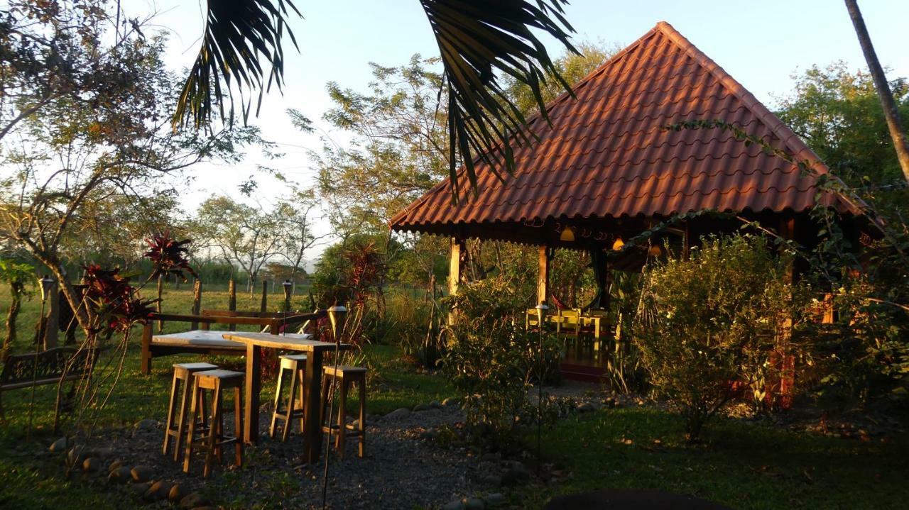 Naturalmente Boutique Bungalows Y Cocina Mediterranea ラス・ラハス エクステリア 写真